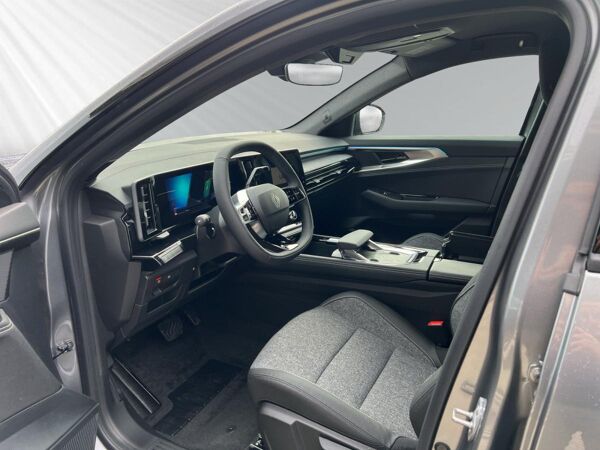 Renault Austral Techno E-TECH Hybrid 200 bild 7