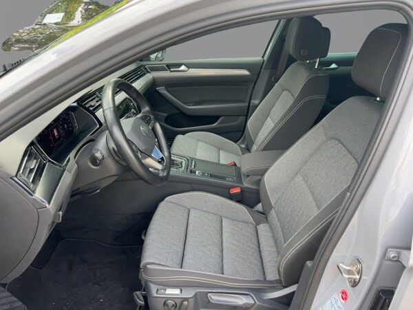 Volkswagen Passat Var. 2.0 TDI DSG Business AHK Kamera bild 6