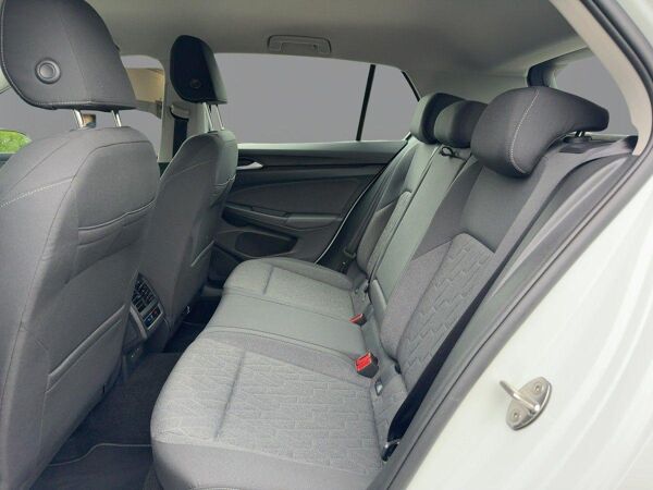 Volkswagen Golf VIII 1.5 TSI Life Kamera LED Sitzhzg bild 7