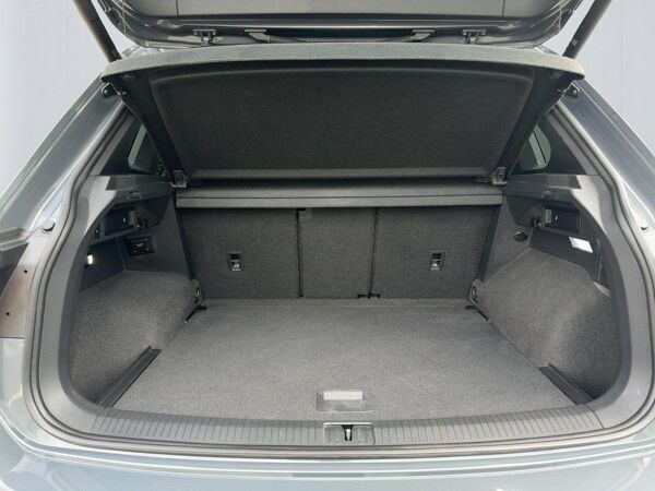 Volkswagen Tiguan 1.5 TSI R-Line DSG Navi Kamera Sitzhzg bild 5