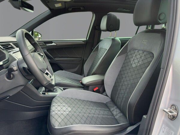 Volkswagen Tiguan 1.5 TSI R-Line DSG LM20 AHK Navi bild 6