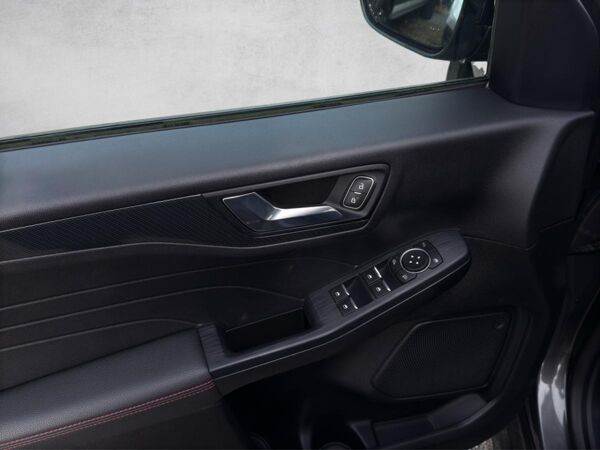Ford Kuga Plug-In Hybrid ST-Line X Sportpaket Bluetooth bild 5