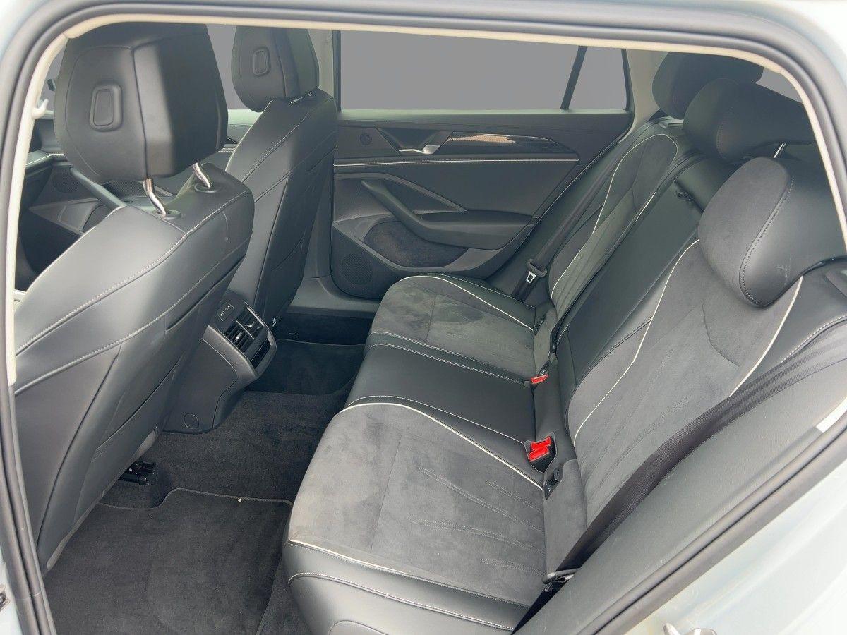 Volkswagen Passat Variant 1.5 TSI eHybrid Business DSG Navi bild 7