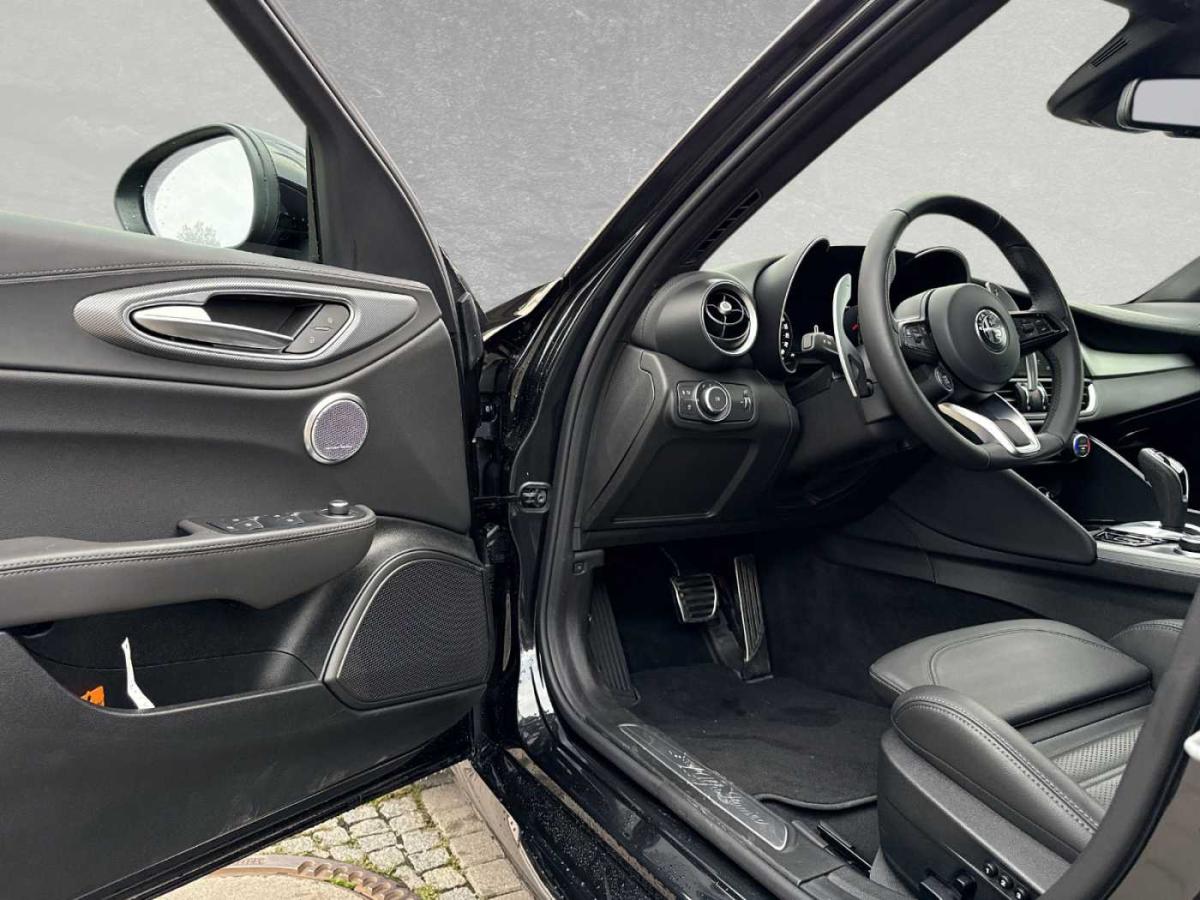 Alfa Romeo Giulia Veloce Q4 Automatik *AKTION* bild 5