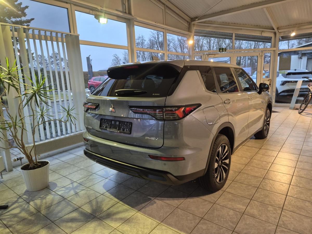 Mitsubishi Outlander (GN0W) bild 4