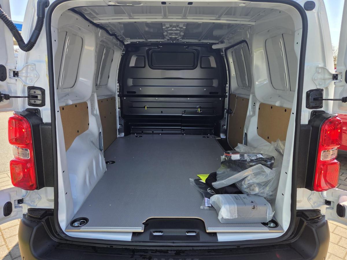 Toyota Proace 🚧L1 Work 🚧1.5l 6-Gang Schalter🚧Bis zu 15 Jahre Garantie!🚧 bild 4
