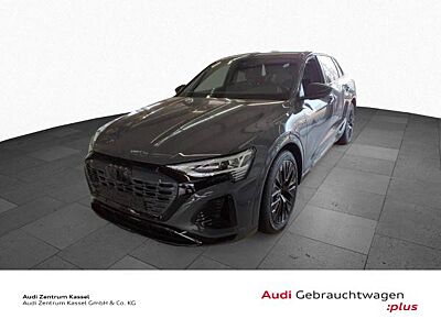 Audi Q8 e-tron 55 quattro S line Matrix AHK Navi 360°