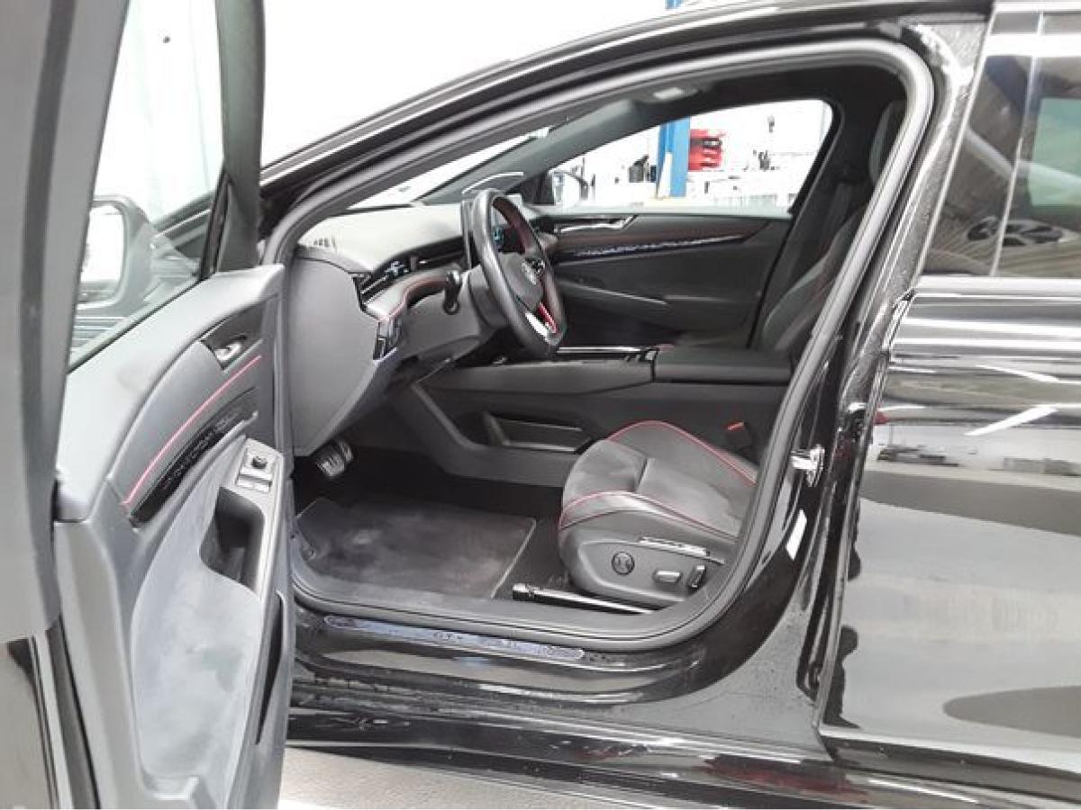Volkswagen ID.7 Tourer GTX - Interieur Plus und Exterieur Plus Paket + PANO inkl. 8-fach Bereifung bild 5