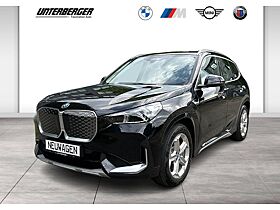 BMW iX1 xDrive30 xLine DAB LED RFK Shz PDC BMW iX1 xDrive30 xLine DAB LED RFK Shz PDC