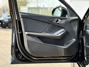 BMW 116 M Sport Exterieur Driv Ass DAB bild 6