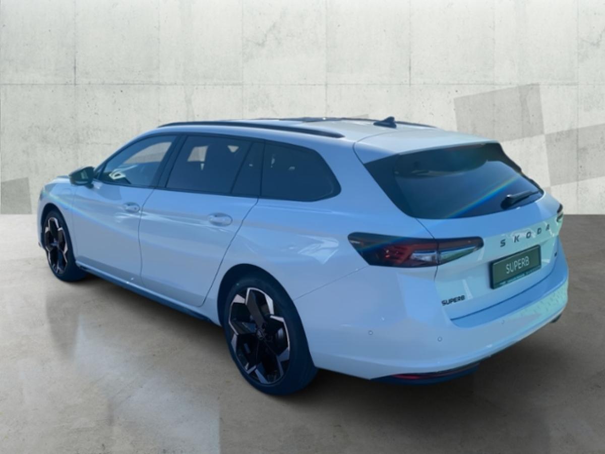 Skoda Superb Combi Sportline  150kW (204PS)*CANTON*AHK*PANO*TRAVEL*360 Grad-K* bild 5