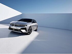 Opel Astra Sports Tourer 115 kW Electric GS *Allwetter*Winter-Paket*Sofort Verfügbar*