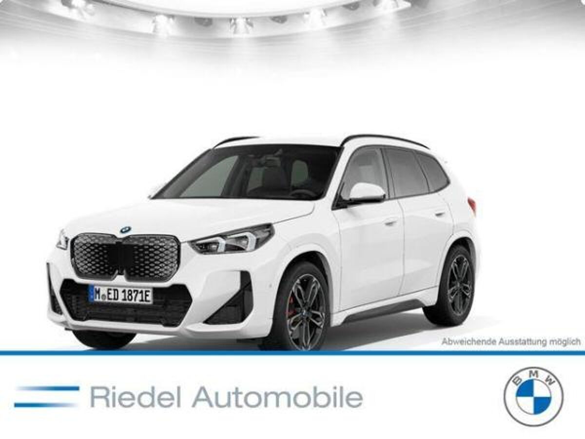 BMW iX1 xDrive30 M Sportpaket Head-Up AHK Sportsitze bild