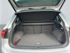 Volkswagen Tiguan 1.5 TSI R-Line DSG LM20 AHK Navi bild 5