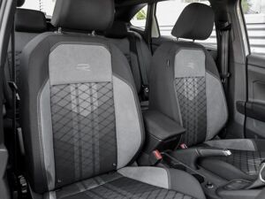 Volkswagen Taigo 1.5 TSI DSG R-Line IQ.LIGHT Matrix CarPlay bild 7