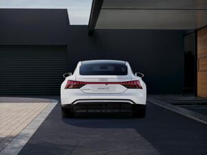 Audi e-tron GT quattro  370kW❗️  AB SEPTEMBER VERFÜGBAR🚀 bild 4