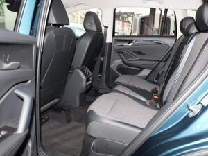 Volkswagen Tiguan 1.5 eTSi DSG Life AHK R-Kamera Navi SideAssist 18Zoll ACC LED bild 4