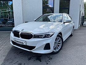 BMW 318 i Touring || AHK Keyless ACC 360° Head-Up BMW 318 i Touring || AHK Keyless ACC 360° Head-Up