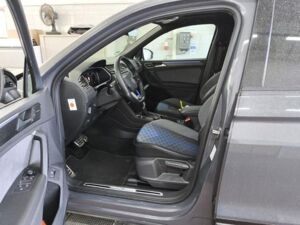 Volkswagen Tiguan 2.0 TSI DSG R Akrapovic Pano Navi LED ACC bild 5