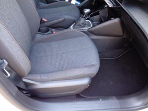 Peugeot 208 Style 100 bild 7