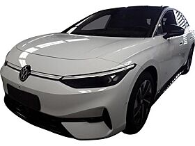 Volkswagen ID.7 Pro - Interieur Paket und Exterieur Paket Plus + Pano / 8-fach Bereift