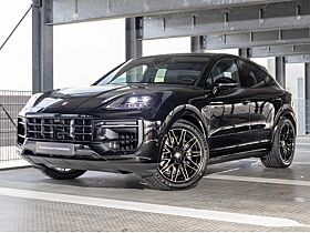 Porsche Cayenne E-Hybrid Coupé Black Edition (0,5% Versteuerung) *HA-Lenkung, Head-Up, Sitzbelüftung, InnoD Porsche Cayenne E-Hybrid Coupé Black Edition (0,5% Versteuerung) *HA-Lenkung, Head-Up, Sitzbelüftung, InnoD