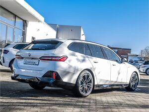 BMW 520 520d xDrive Touring M Sport AHK Pano DA+ PA Prof. bild 2