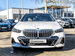 BMW 520 520d xDrive Touring M Sport AHK Pano DA+ PA Prof. bild 4