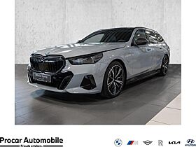 BMW 530 530e xDrive M Sport PANO AHK AP Prof. PA Prof. DAB BMW 530 530e xDrive M Sport PANO AHK AP Prof. PA Prof. DAB