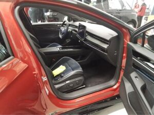 Volkswagen ID.7 Pro S - Black-Style / Interieur Plus und Exterieur Plus Paket + Pano / 8-fach Bereift bild 7