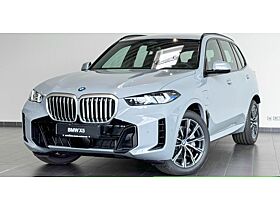 BMW X5 xDrive 50e 20" M-Sport AHK Adap. LED Memory HiFi 0,5% Versteuerung!!! BMW X5 xDrive 50e 20" M-Sport AHK Adap. LED Memory HiFi 0,5% Versteuerung!!!