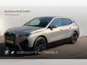 BMW ix iX xDrive40 SPORTPAKET+LASER+PANO SKY+AHK+KAMERA+ACC+LM22 bild 2