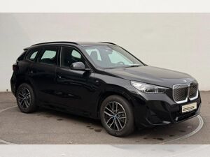 BMW iX1 xDrive20 M SPORT+HUD+AHK+KAMERA+ACC+HK SOUND bild 4
