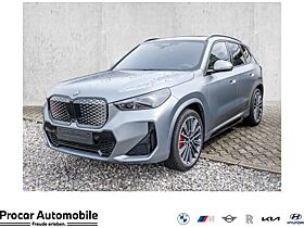 BMW iX1 eDrive20 M Sport HUD PANO ACC AHK 360°KAM