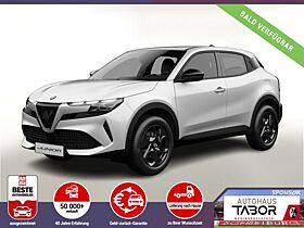Alfa Romeo Junior Ibrida LED 17"LM Klimaaut Temp CarPla PDC