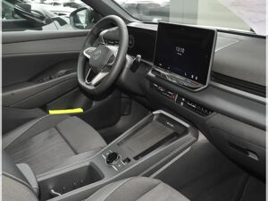 Volkswagen T-Roc 1.5 TSI DSG Style *SOFORT*VERFÜGBAR*GJR*NAVI*KESSY bild 3