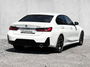 BMW 330 330i xDrive M Sport ACC RFK NAVI LED PDC V+H LM bild 2