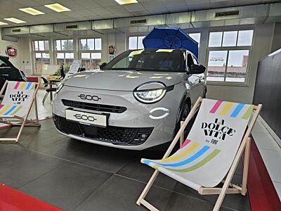 Fiat 600e SPORT - sofort verfügbar - TOP AUSSTATTUNG