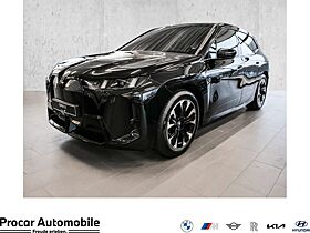 BMW ix iX xDrive45 M Sport HUD PANO ACC RFK NAVI LED BMW ix iX xDrive45 M Sport HUD PANO ACC RFK NAVI LED