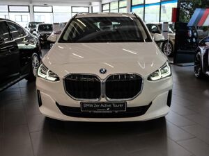 BMW 225 225e xDrive PANO H/K AHK RFK NAVI LED 17 bild 4