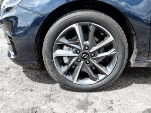 Hyundai i30 TREND 5-T 1.6 T-GDI 7-DCT Plus-Paket,PANO bild 3