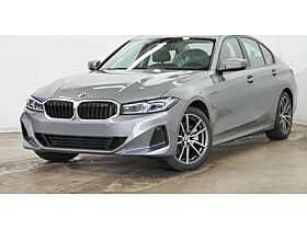 BMW 330 e xDr.   Live Cockp. Prof., HuD, Parkass. +, Keyless, uvm.