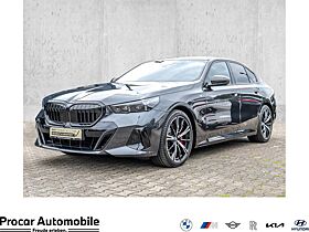 BMW 540 540d xDrive Limousine M Sport Pro HuD Pano Standheiz. DA Prof. H/K PA Prof. Shz v+hi. BMW 540 540d xDrive Limousine M Sport Pro HuD Pano Standheiz. DA Prof. H/K PA Prof. Shz v+hi.