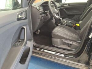 Volkswagen T-Cross R-Line 1.0 TSI DSG -AHK Matrix-LED  GJR SHZ Navi Rear View IQ.Drive CarPlay LM bild 3