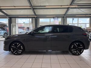 Peugeot 308 GT Exclusive HY 145 e-DSC6 bild 2