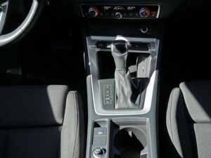 Audi Q3 Sportback 45 TFSIe S line *LED*Navi*SHZ*EPH* bild 7
