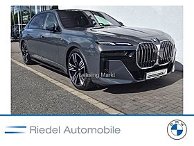 BMW 740 740d xDrive M Sportpaket Standhzg*ab 3,49% eff.* BMW 740 740d xDrive M Sportpaket Standhzg*ab 3,49% eff.*