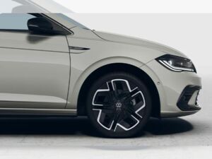 Volkswagen Polo R-Line 1.0 TSI 116 PS DSG *MATRIX*NAV*PANO*KEYLESS*SPORTPAKET*KAMERA*37.565€ bild 6