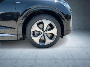 Audi Q4 e-tron Q4 SUV e-tron performance HUD AHK Matrix 20 ACC bild 7
