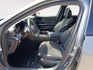 Mercedes-Benz C 200 4-Matic AMG Line - SHZ*Klima*Pano*PDC*Haustürlieferung inkl. bild 3